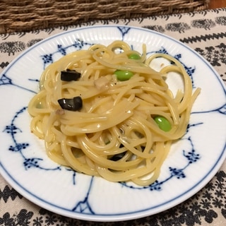 ブラックオリーブのクリームパスタ